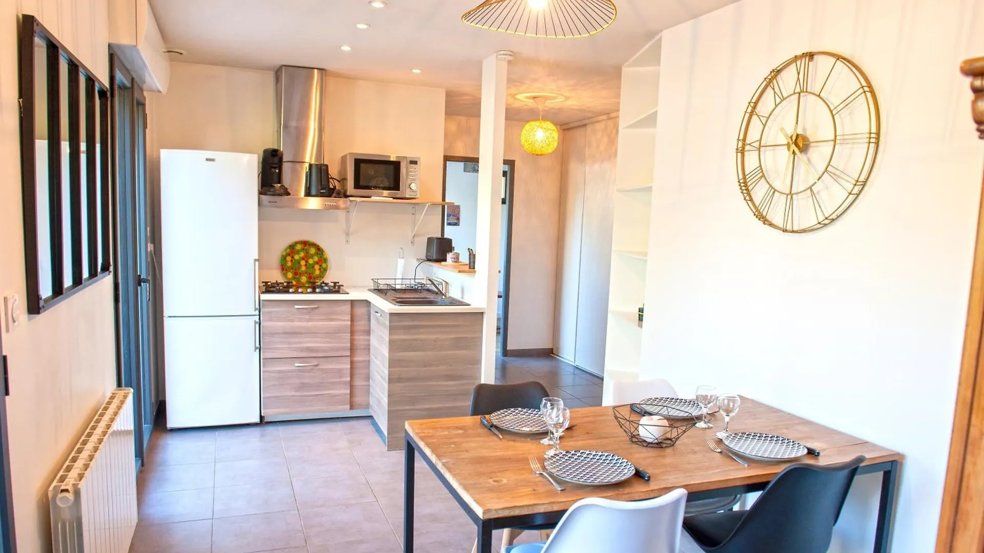 Semesterbostad Charmante Maisonnette Contemporaine Brech Frankrike
