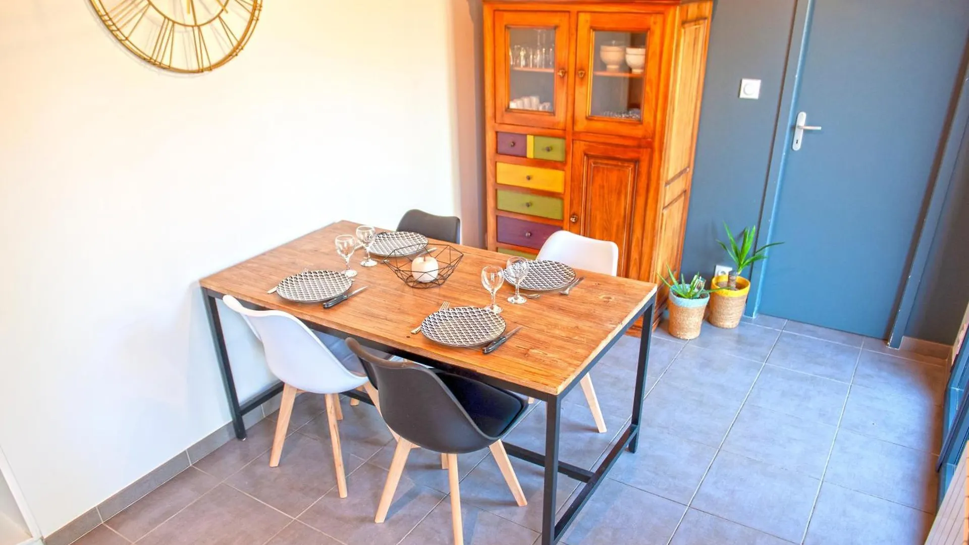 Semesterbostad Charmante Maisonnette Contemporaine Brech
