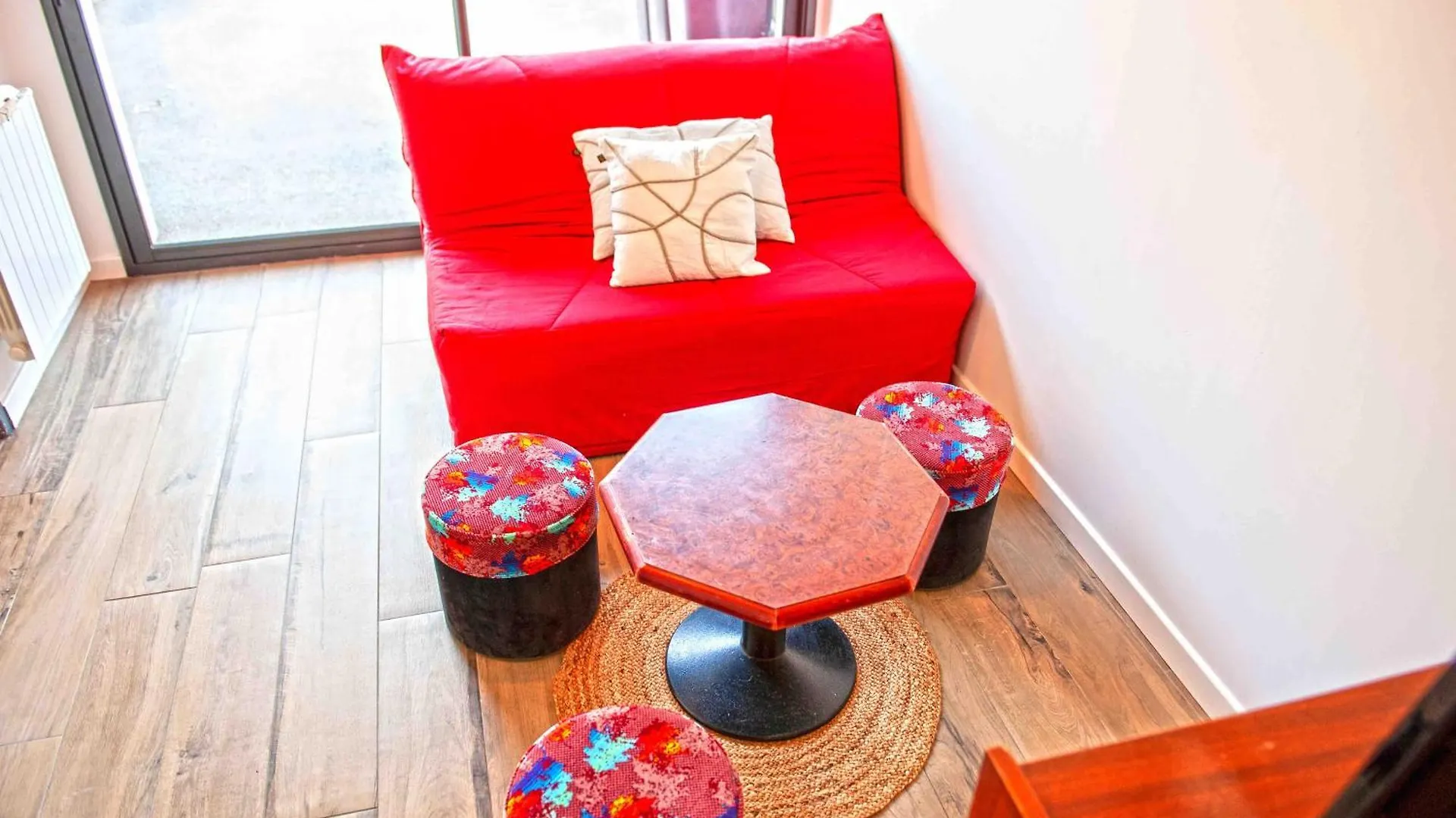 Charmante Maisonnette Contemporaine Brech 0*,